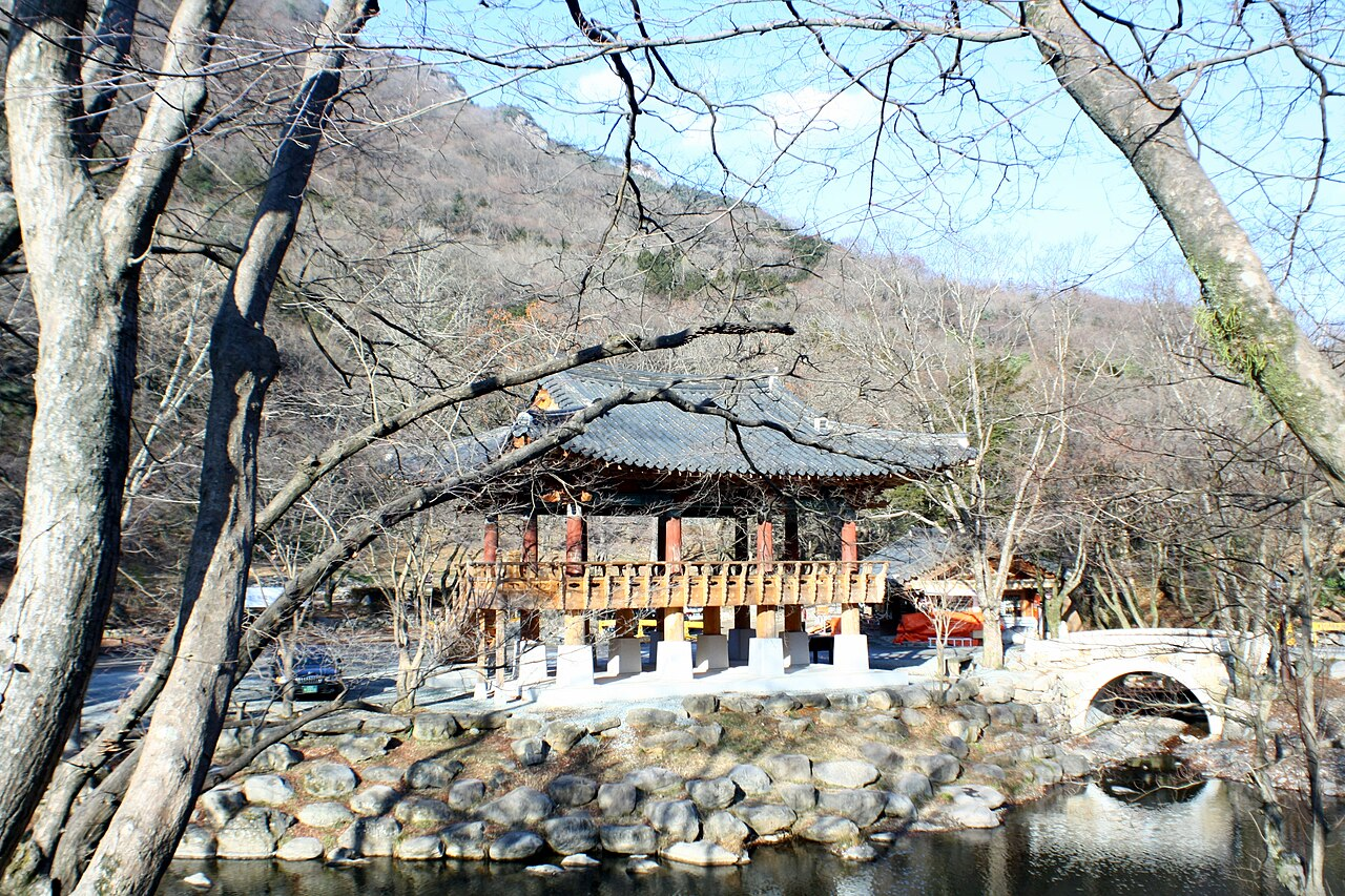 Baekyangsa Temple Food & Mindful Table thumbnail 3