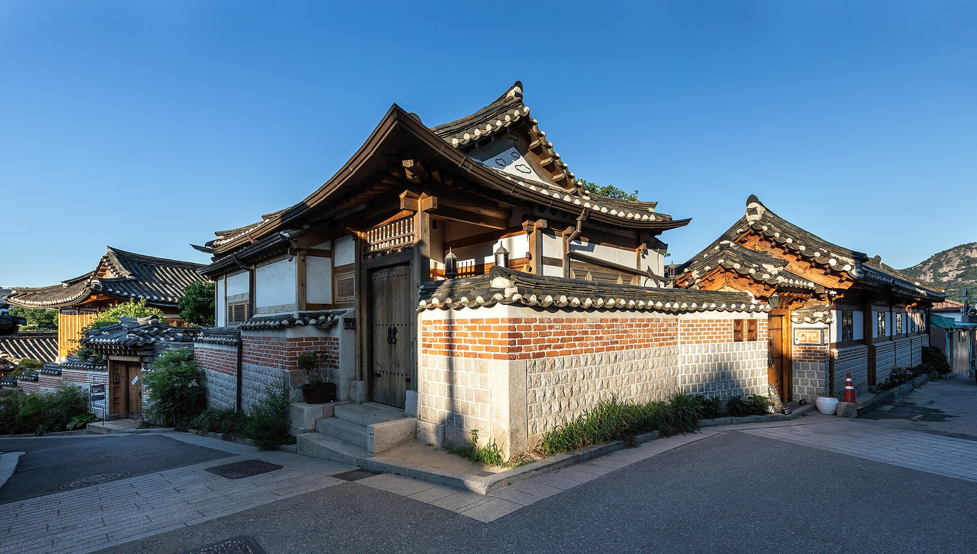 Bukchon hanok at golden hour