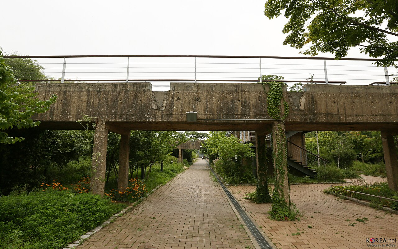 ソウル川と庭園でのヨガリセット thumbnail 8